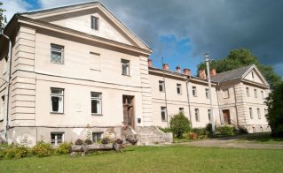 Basųjų Karmelitų vienuolynas – kūrybos ir co-living erdvė