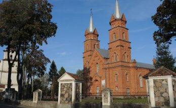 Dusetų Šv. Trejybės bažnyčia